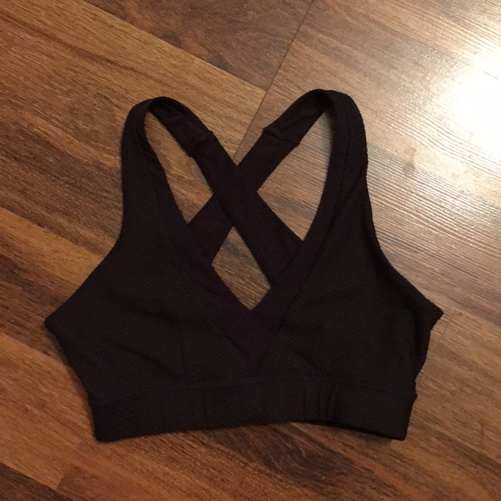 Mondetta Cross Back Sports Bra